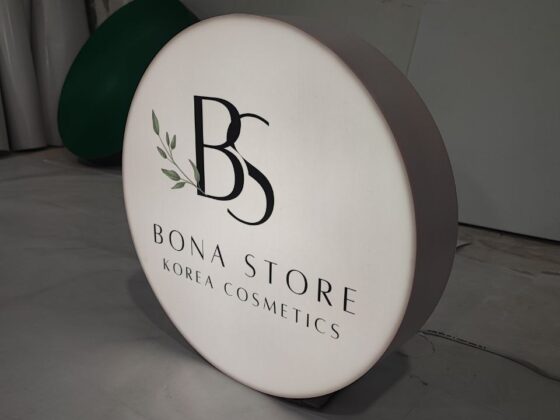 Лайтбокс для косметики «Bona Store korea cosmetics»