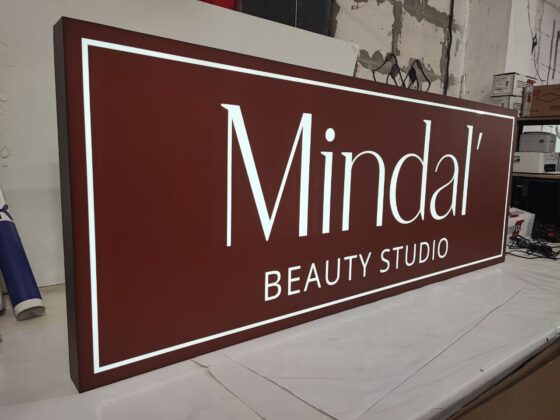 Лайтбокс для салону краси «Mindal beauty studio»