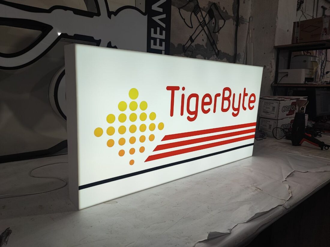 Лайтбокс «TigerByte»