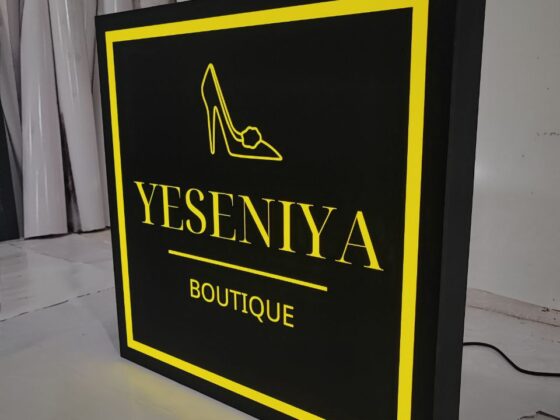 Лайтбокс для бутику «Yeseniya boutique»