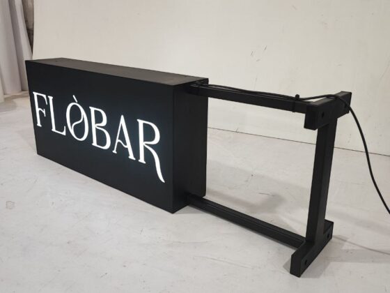 Торцевий лайтбокс «Flobar»